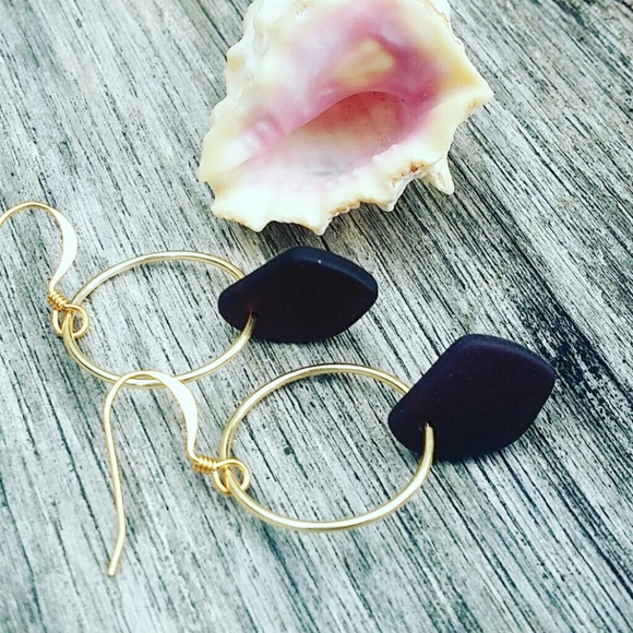Jewelry - GP Deep purple Seaglass earrings